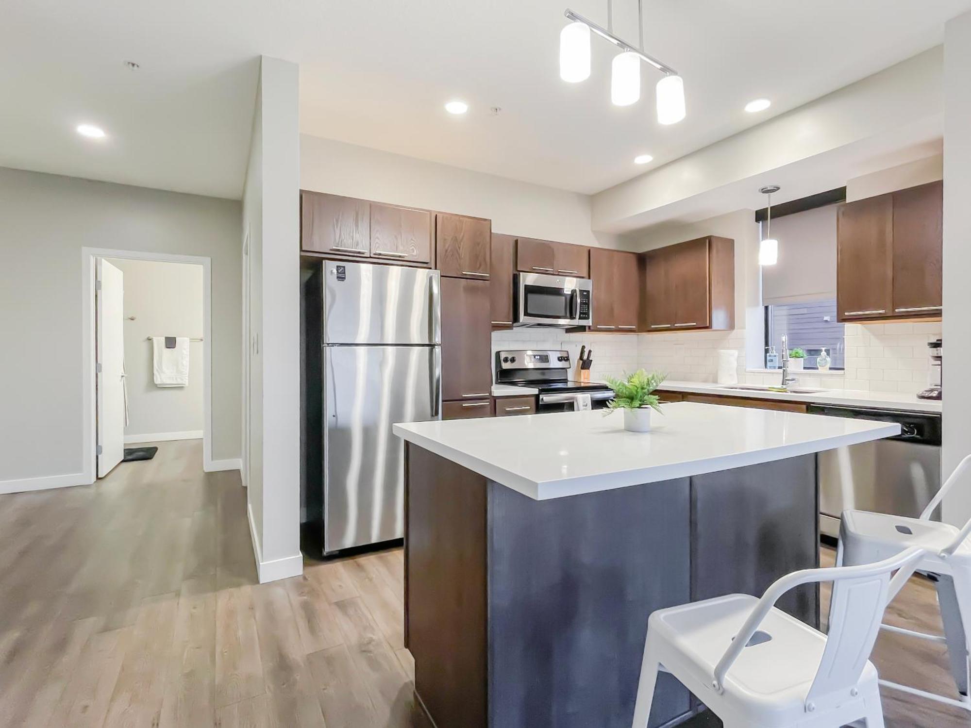 Large Downtown 2Br -Hot Tub-Downtown! Apartment Des Moines Bagian luar foto